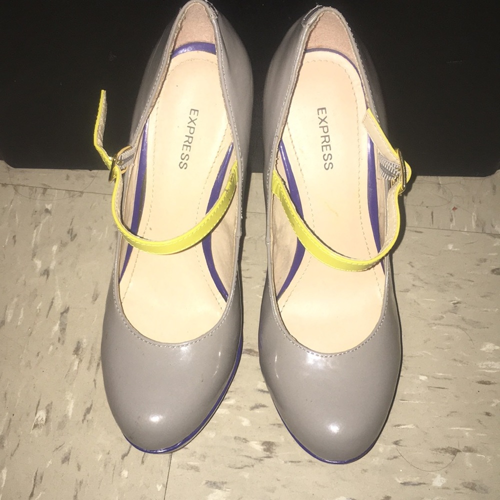 Women's express heels